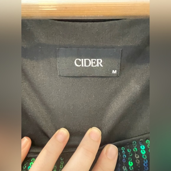 Party kit with sequins ✨ - Picture 9 of 9